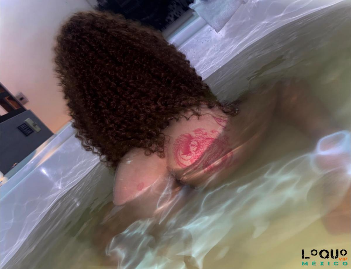 Putas Jalisco: DISCRETA DE RICAS CADERAS Y BUEN BUSTO