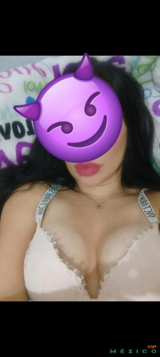 Putas Jalisco: hola soy Carlota una chica muy caliente