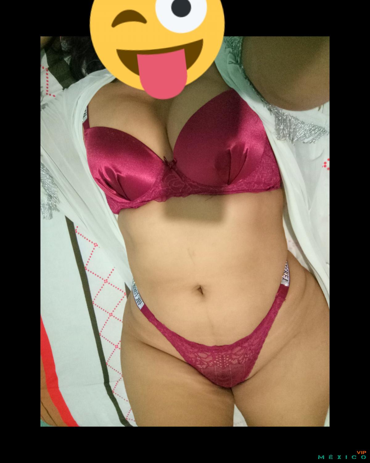 Putas Quintana Roo: Hola papito    700 con oral natural en mi lugar 350 y 500  básico