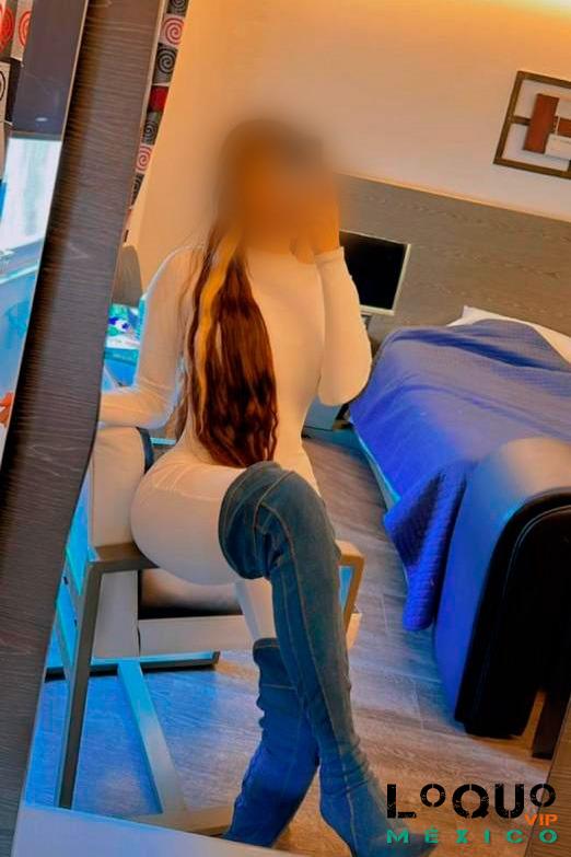 Putas Nuevo León: Una asombrosa mujer bien caliente, cabello elegante cuidado