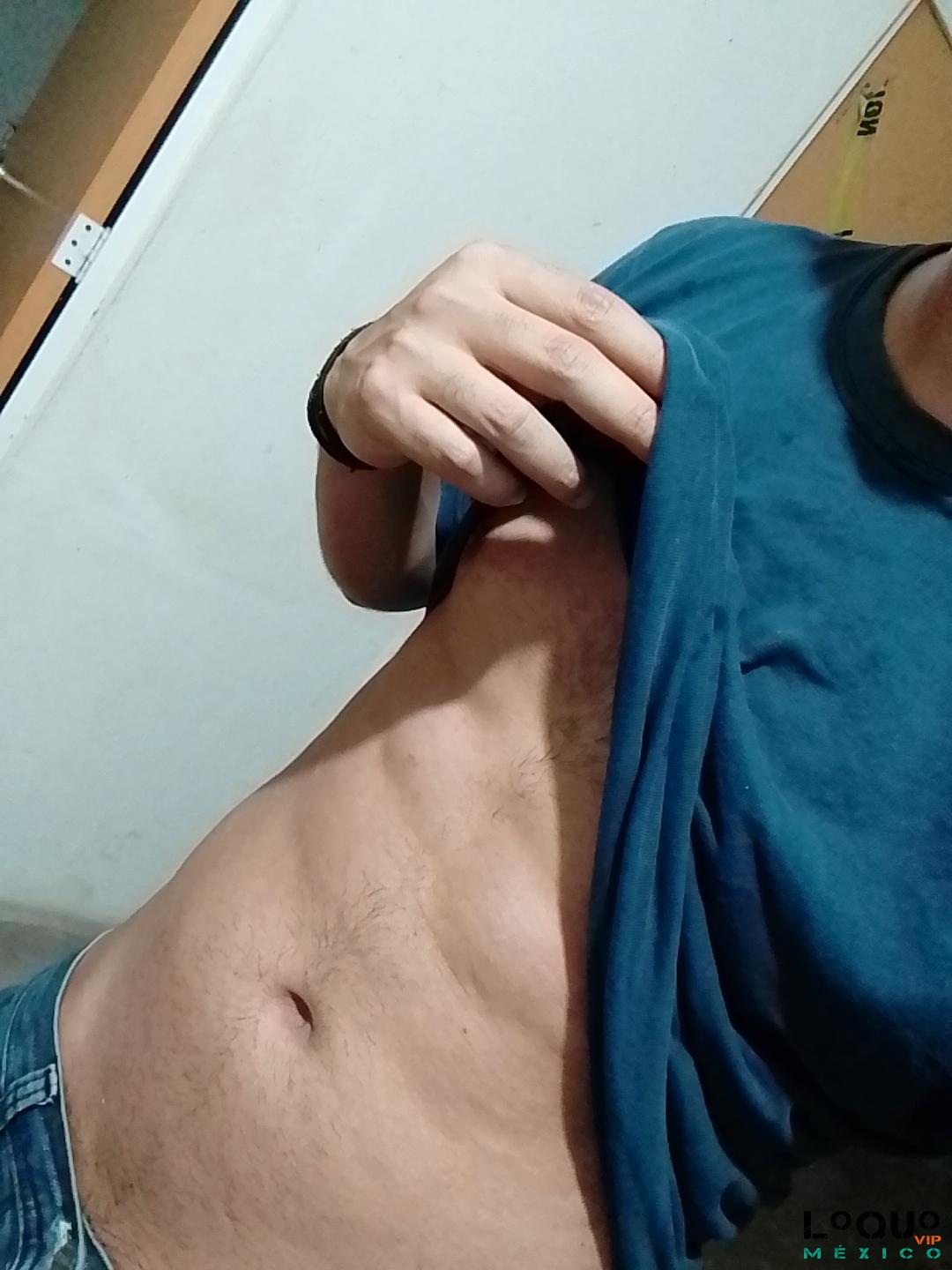 Gigolós Jalisco: Chico real . Delgado moreno alto