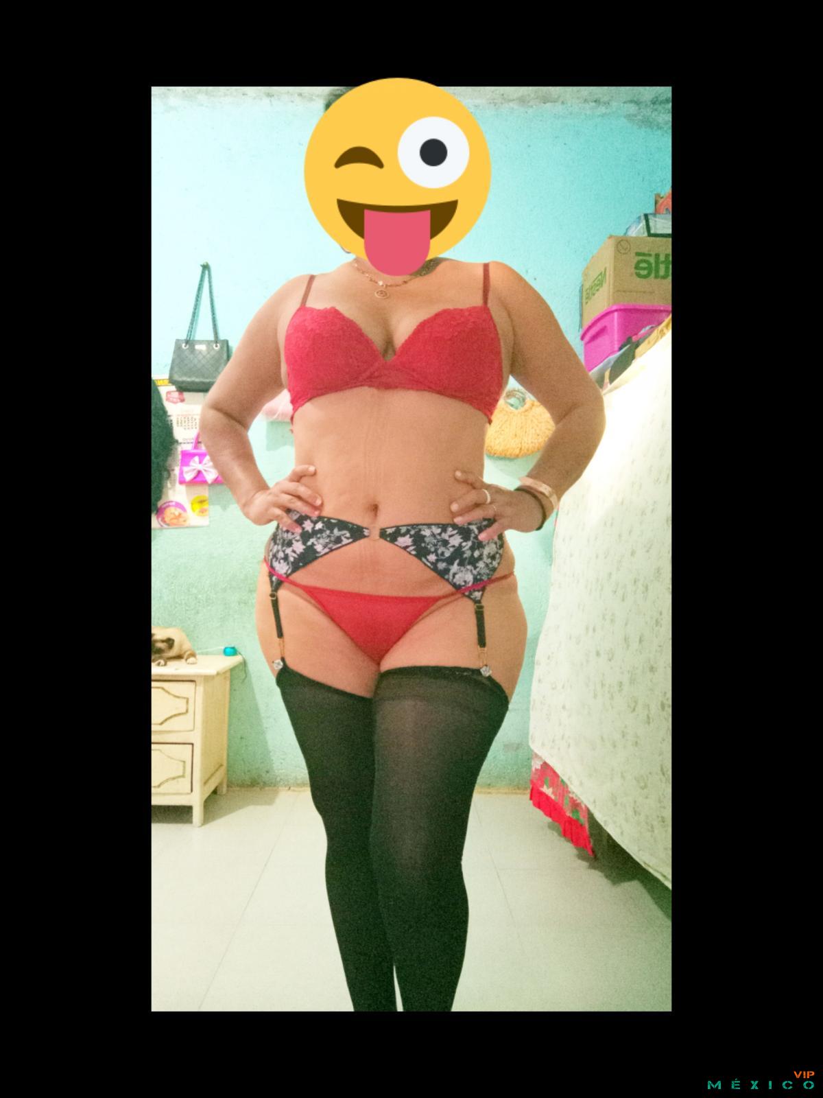 Putas Quintana Roo: Hola papito    700 con oral natural en mi lugar 350 y 500  básico
