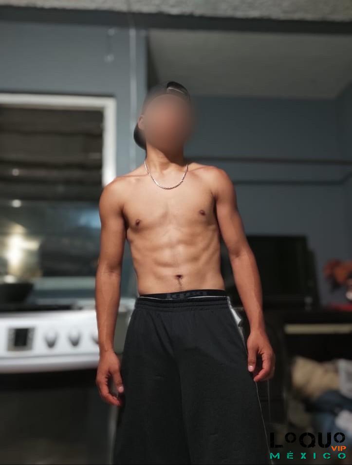 Gigolós Jalisco: Azriel, disponible para atenderte como mereces