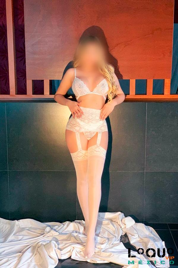 Putas Nuevo León: Holaa! soy vicky una escort rubia y delgadita en monterrey
