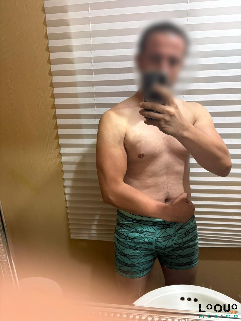 Gigolós Jalisco: Ulises, Eres la tentación a la que no me puedo resistir.